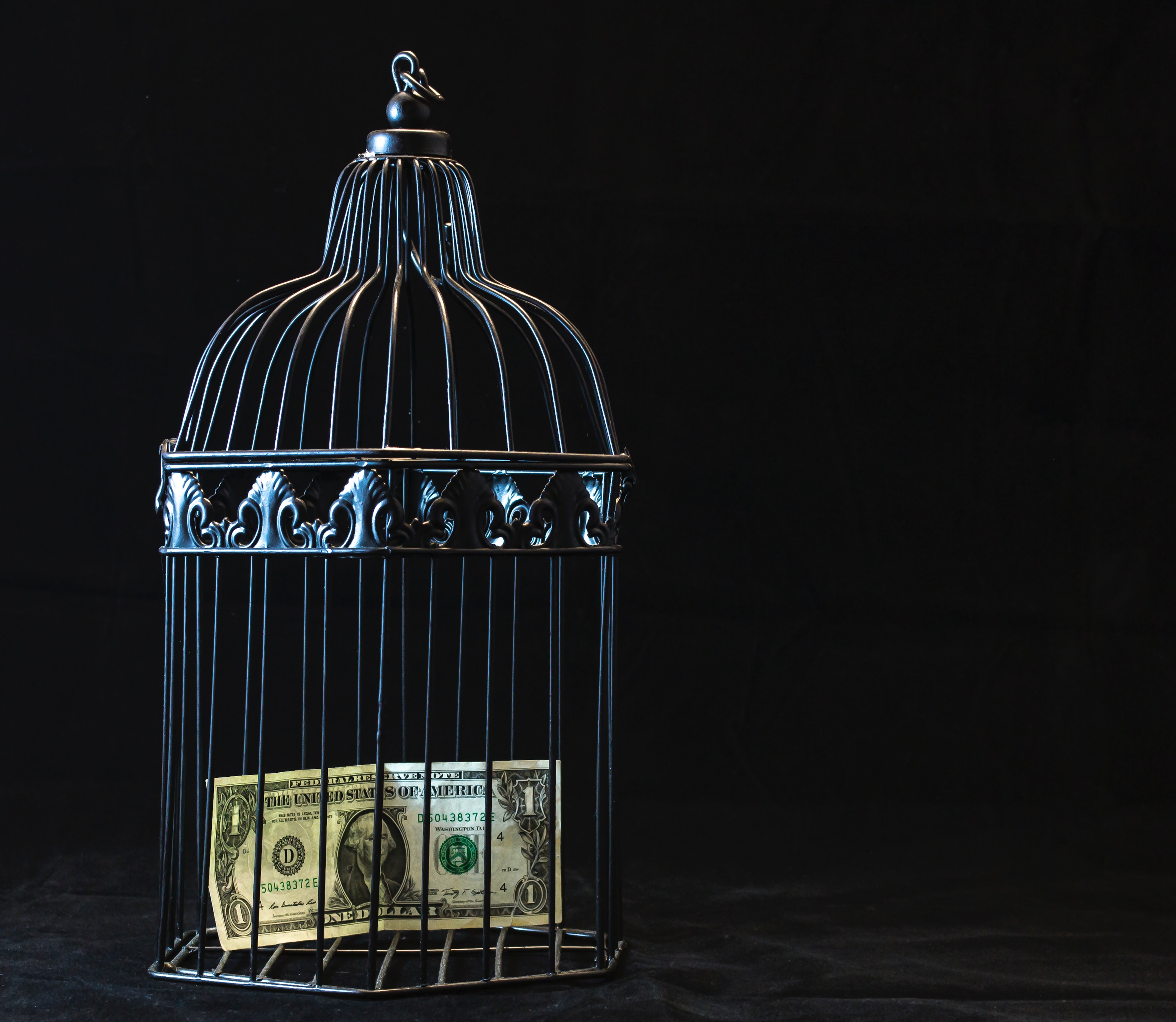 Read more about the article How To Master Your Money Mindset (And 3 Steps That Will Set Your Career Free When You Do)